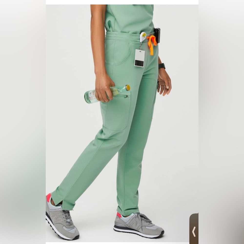 Figs Yola Slim Scrub Pants in size small petite jade color - Picture 2 of 3